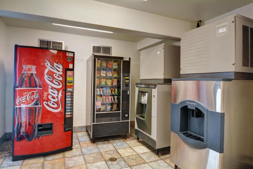Motel 6-Wethersfield, CT - Hartford Image 11