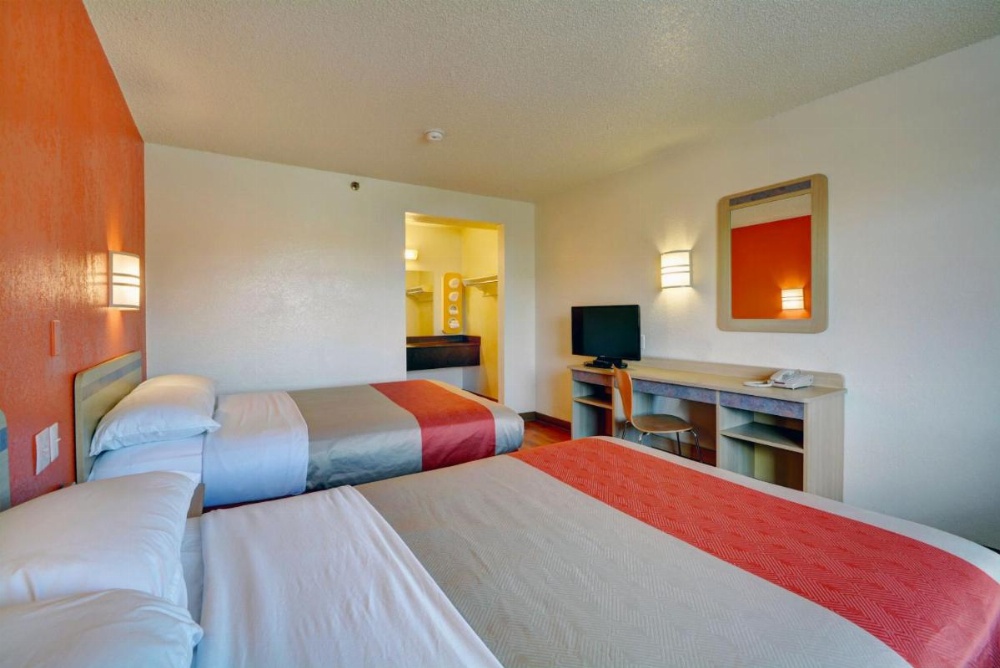 Motel 6-Wethersfield, CT - Hartford Image 12