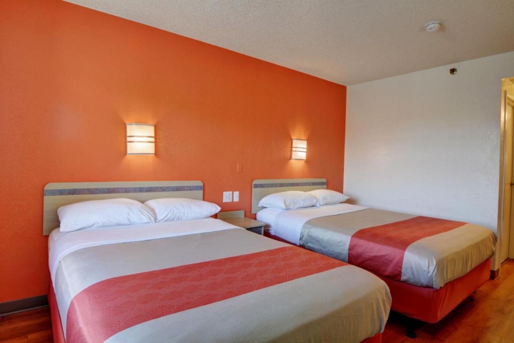Motel 6-Wethersfield, CT - Hartford Image 13