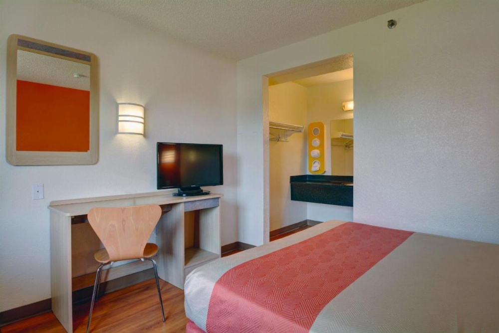 Motel 6-Wethersfield, CT - Hartford Image 16