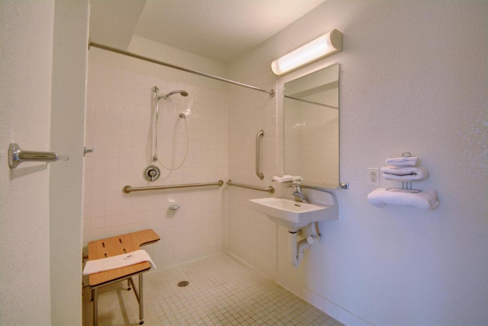 Motel 6-Wethersfield, CT - Hartford Image 38