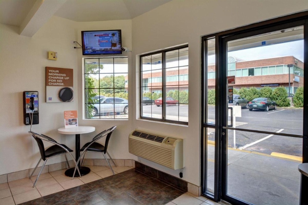 Motel 6-Wethersfield, CT - Hartford Image 39