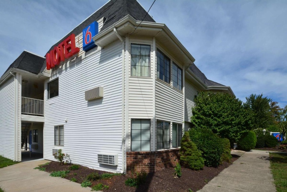 Motel 6-Wethersfield, CT - Hartford Image 41
